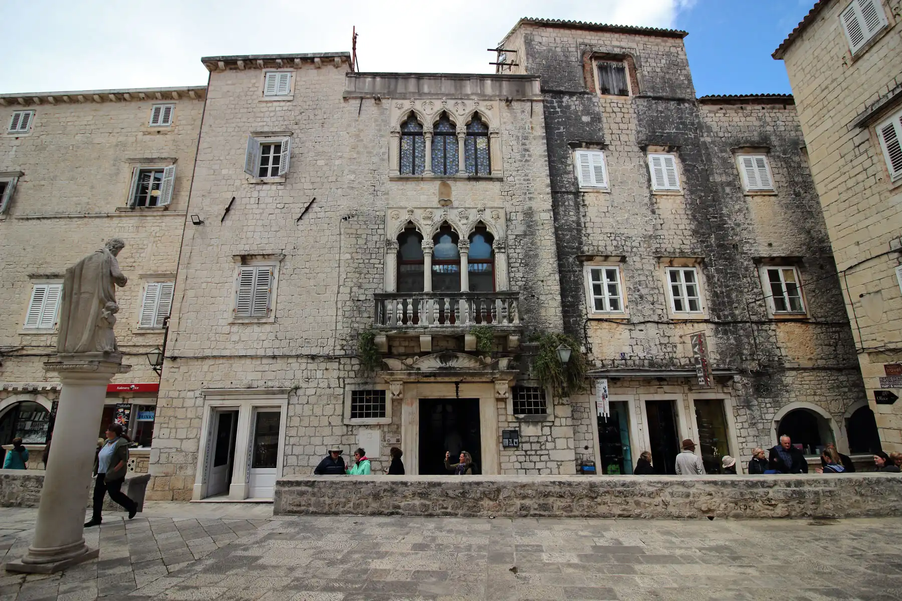 Guida Turistica: Traù - Palazzo Cippico